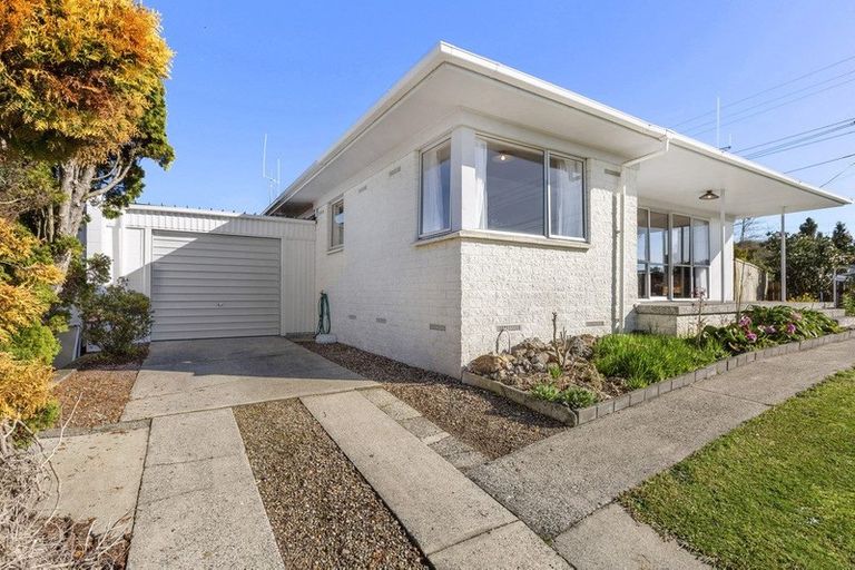 Photo of property in 25 Maple Avenue, Dinsdale, Hamilton, 3200