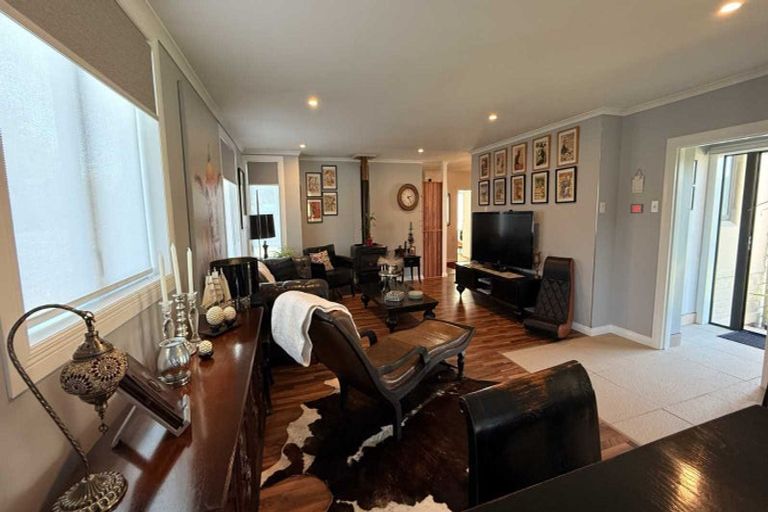 Photo of property in 101 Seaward Road, Edendale, 9825