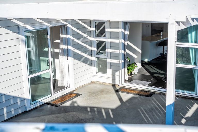 Photo of property in 21 Tasman Close, Aotea, Porirua, 5024