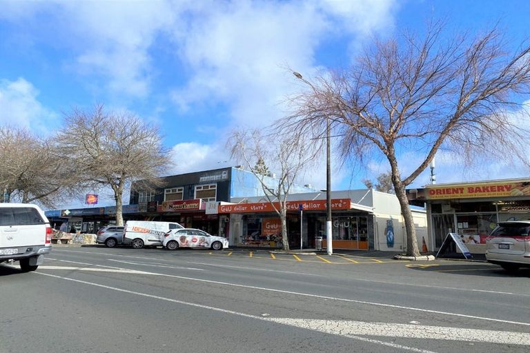 Photo of property in 1/39 Renata Crescent, Te Atatu Peninsula, Auckland, 0610