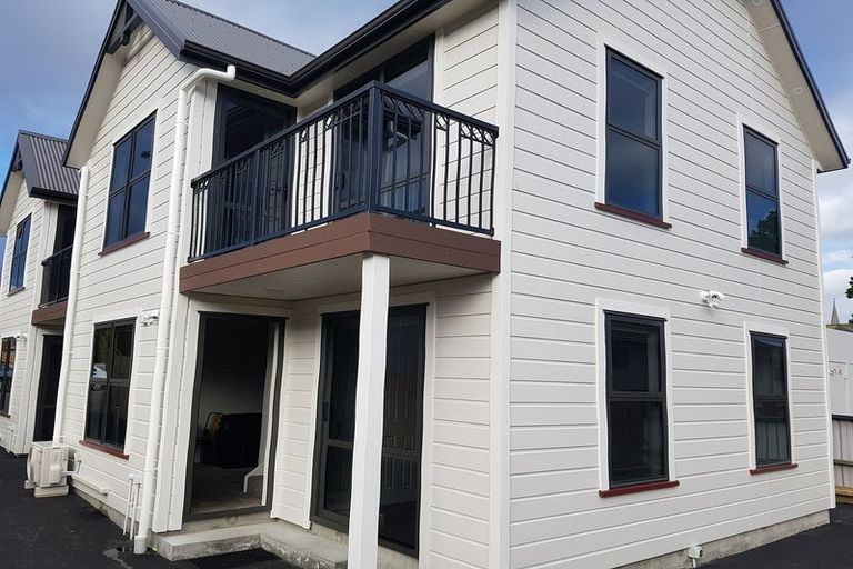 Photo of property in 44 Dundas Street, North Dunedin, Dunedin, 9016