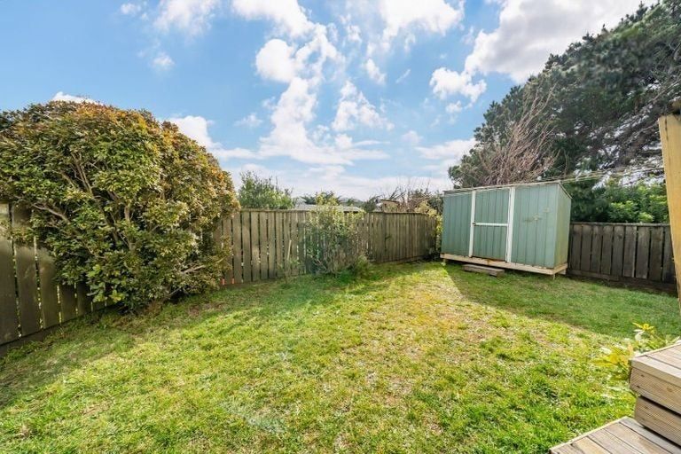 Photo of property in 6a Mossburn Grove, Kelson, Lower Hutt, 5010