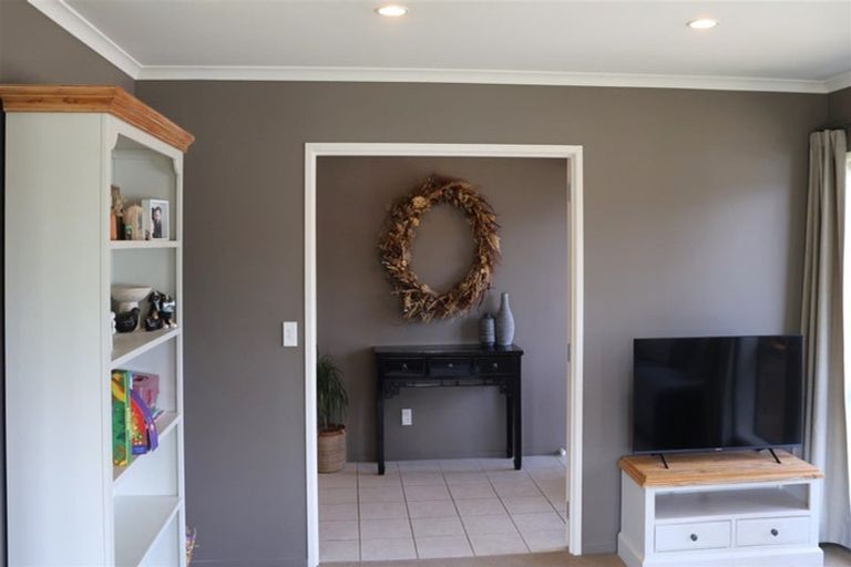 Photo of property in 17 Cranmer Close, Rototuna North, Hamilton, 3210