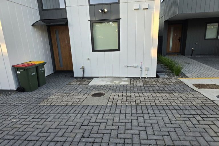 Photo of property in 8e Nedlands Place, Burswood, Auckland, 2013