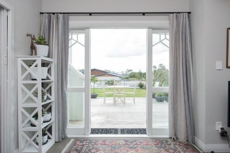 Photo of property in 55 Lake Crescent, Hamilton Lake, Hamilton, 3204