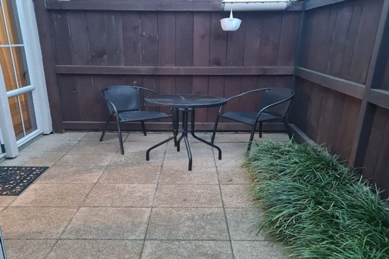 Photo of property in 3 The Esplanade, Huntington, Hamilton, 3210