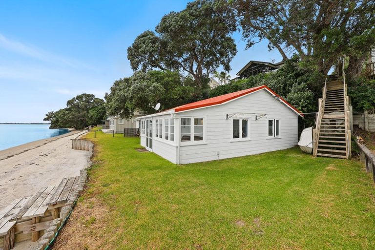 Photo of property in 63a Torkar Road, Clarks Beach, 2122