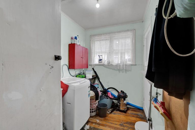 Photo of property in 10 Acourt Street, Hawera, 4610