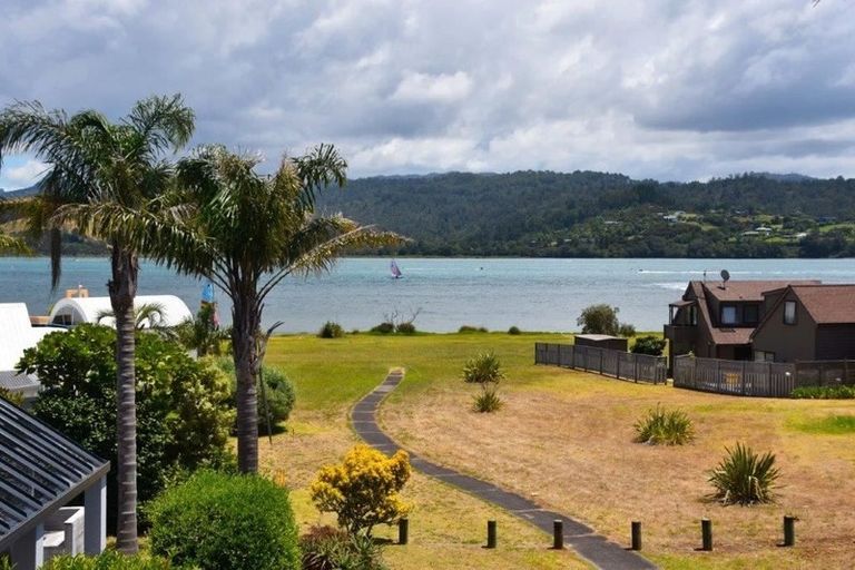 Photo of property in 140 Vista Paku, Pauanui, Hikuai, 3579