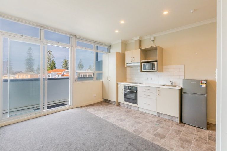 Photo of property in Mclean Towers, 2c/3 Shakespeare Road, Napier South, Napier, 4110