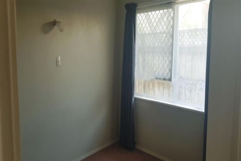 Photo of property in 3/16 Northall Road, New Lynn, Auckland, 0600