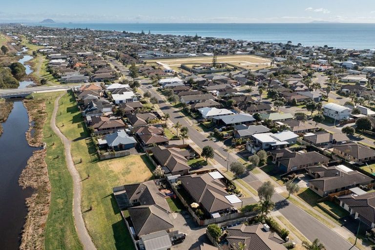Photo of property in 30 Gibson Place, Papamoa Beach, Papamoa, 3118