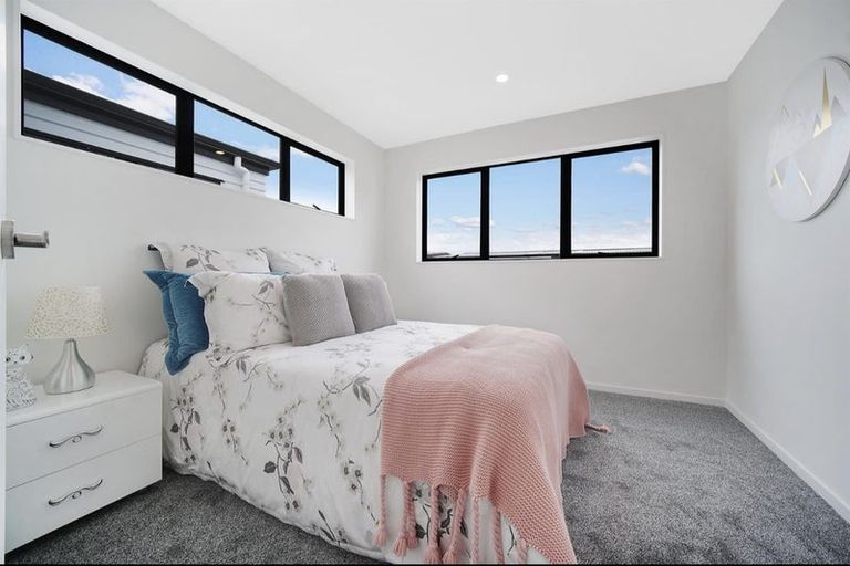 Photo of property in 9 Arapapa Road, Papakura, 2110