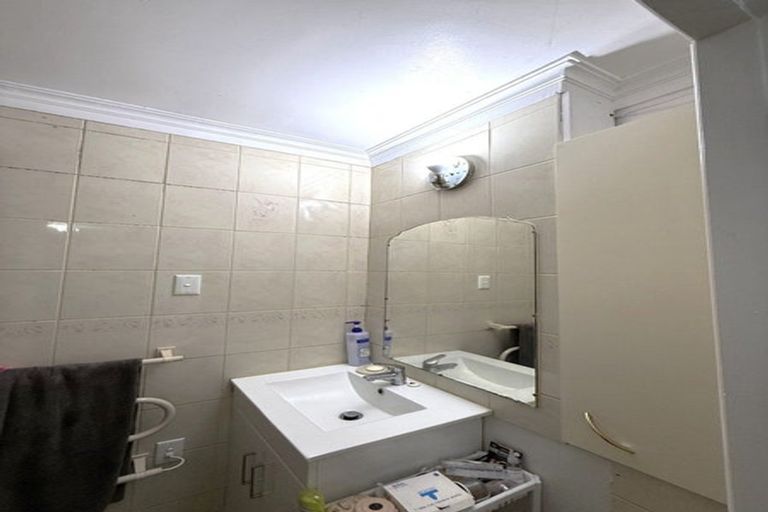 Photo of property in 5 Waiteata Road, Kelburn, Wellington, 6012