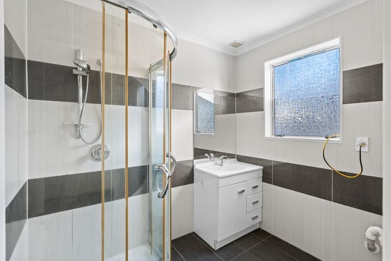Photo of property in 2/16 Tika Street, Riccarton, Christchurch, 8041