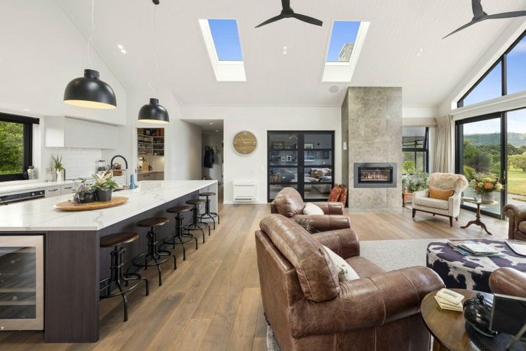 Photo of property in 32 Lacebark Drive, Kinloch, Taupo, 3377
