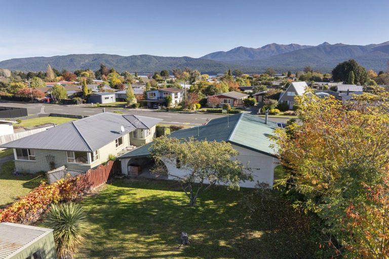 Photo of property in 108 Quintin Drive, Te Anau, 9600