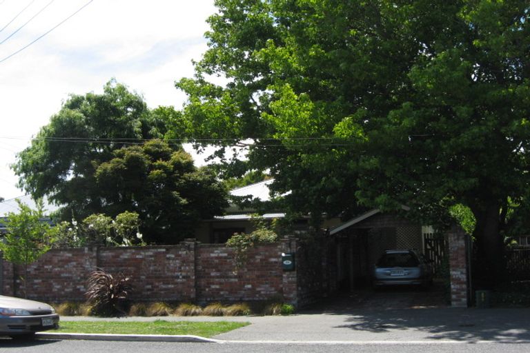 Photo of property in 98 Geraldine Street, Edgeware, Christchurch, 8013