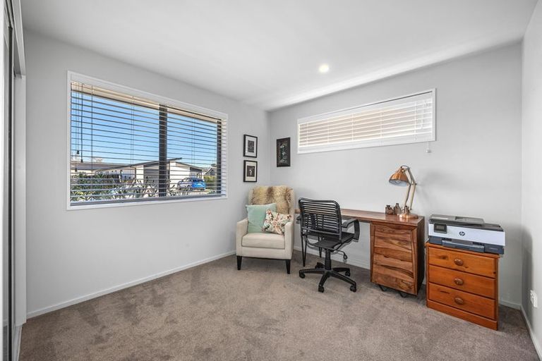 Photo of property in 5 Te Pakiaka Road, Pegasus, 7612