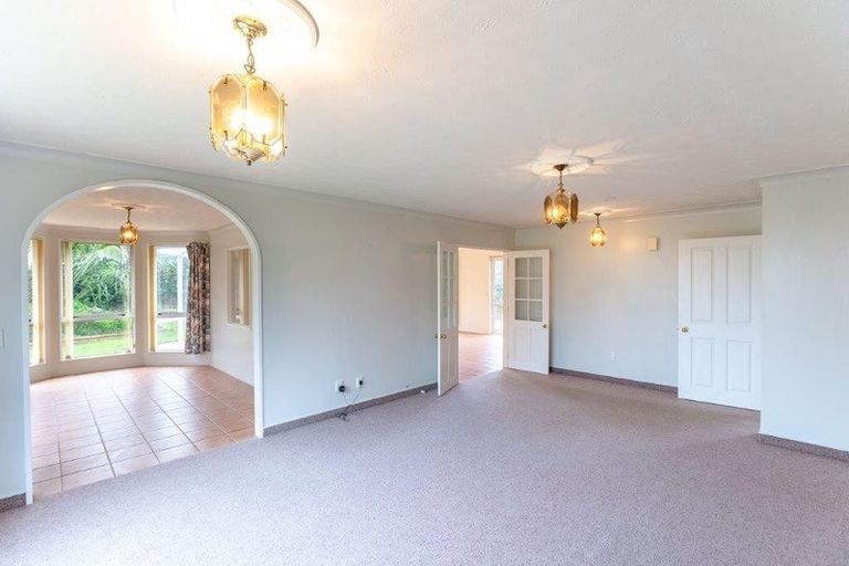 Photo of property in 22 Bearing West Court, Paraparaumu, 5032