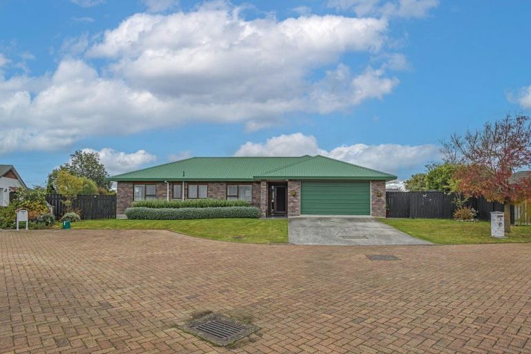 Photo of property in 19 Clearview Drive, Milson, Palmerston North, 4414