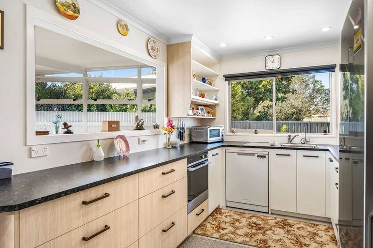 Photo of property in 22 Glamorgan Avenue, Tamatea, Napier, 4112
