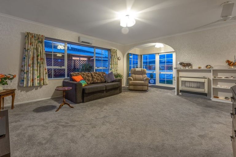 Photo of property in 25a Trafalgar Street, Levin, 5510