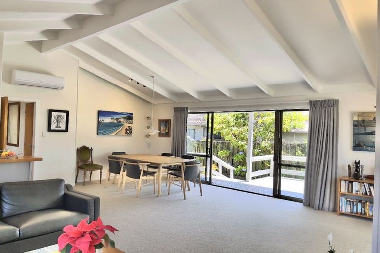 Photo of property in 402 Linton Crescent, Whangamata, 3620