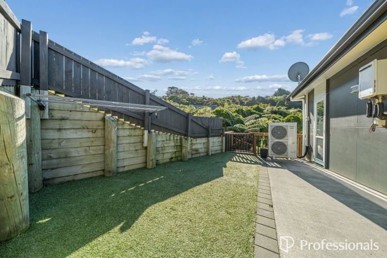 Photo of property in 17 Lindis Lane, Kelson, Lower Hutt, 5010