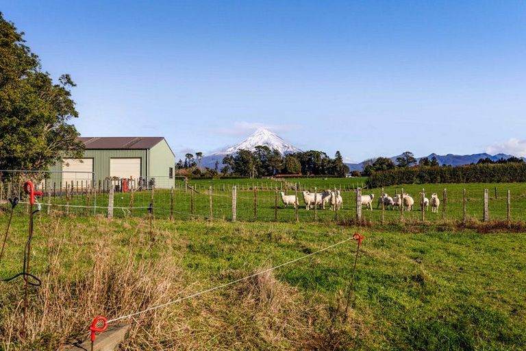 Photo of property in 51a Maire Street, Inglewood, 4330