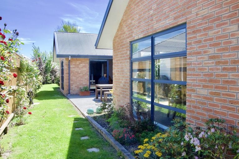 Photo of property in 13 Elm Drive, Rangiora, 7400