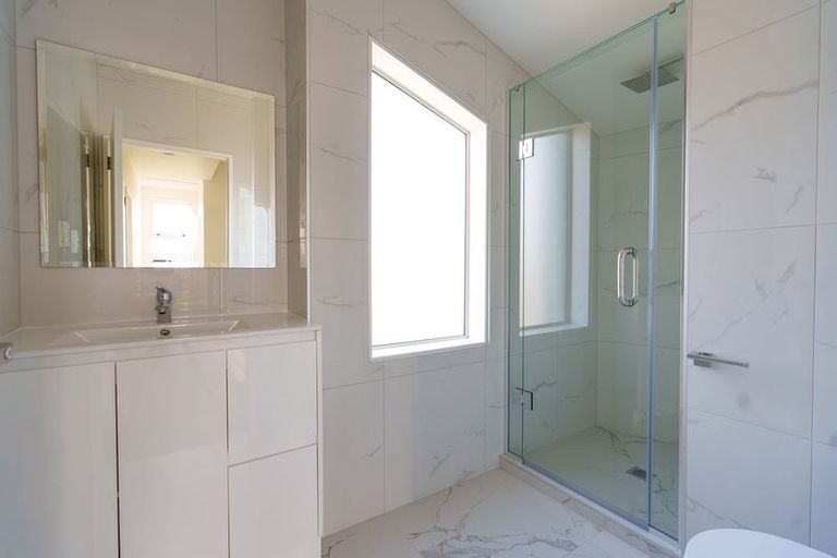 Photo of property in 14b Sunlands Drive, Manurewa, Auckland, 2102
