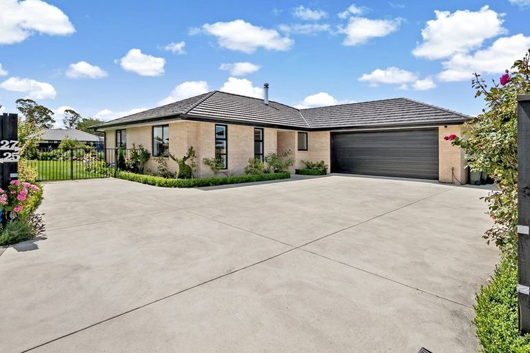 Photo of property in 27 Newman Road, Rolleston, 7614