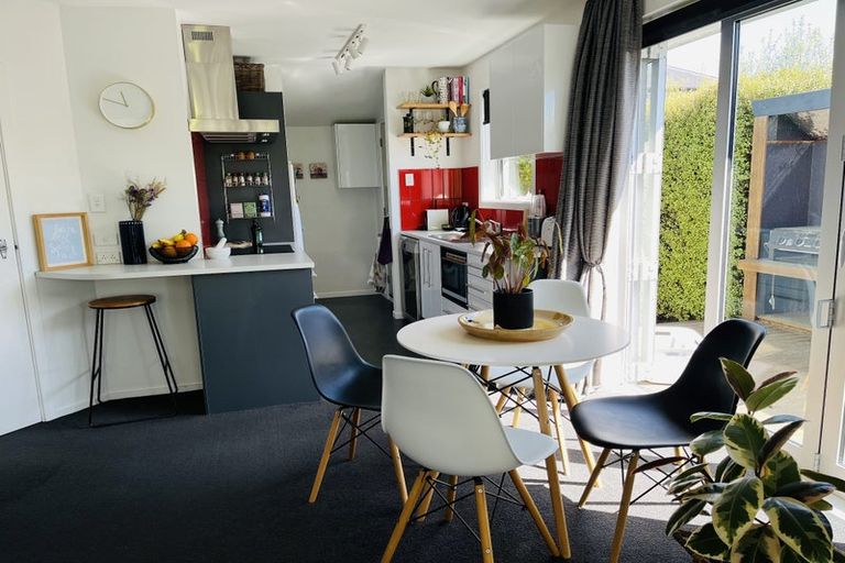 Photo of property in 1007 Colombo Street, St Albans, Christchurch, 8014