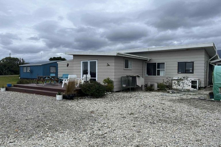 Photo of property in 45 Johnston Crescent, Haast, 7886