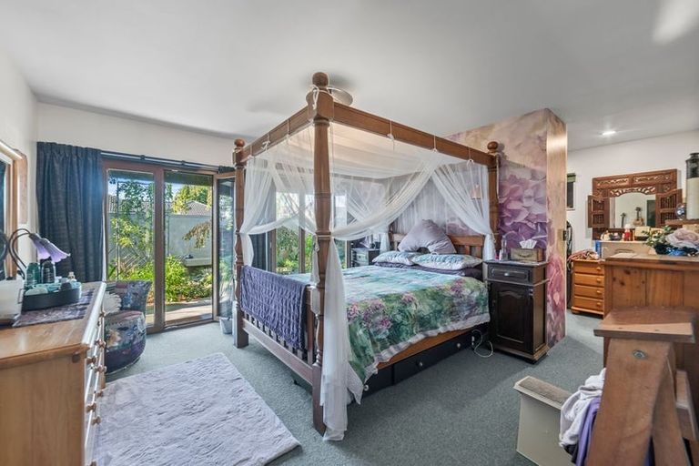 Photo of property in 1 Strachan Way, Highbury, Palmerston North, 4412