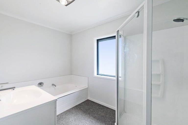 Photo of property in 37 Limbrick Crescent, Wigram, Christchurch, 8042