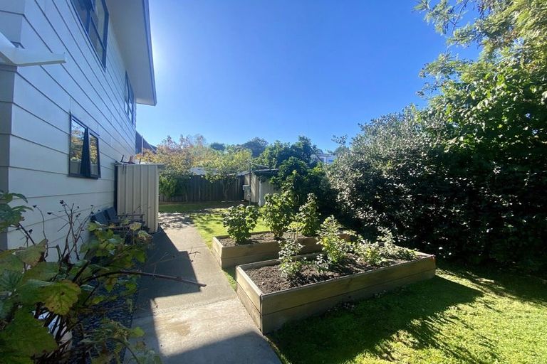 Photo of property in 52 James Cook Street, Havelock North, 4130