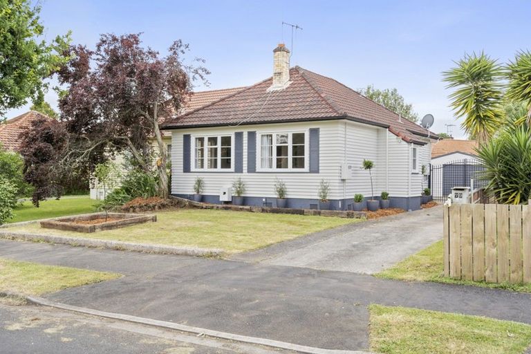 Photo of property in 77 Jellicoe Drive, Hamilton East, Hamilton, 3216