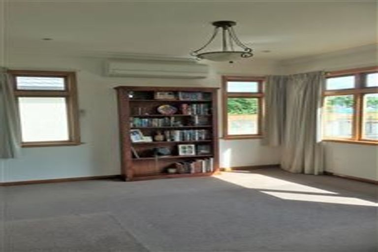 Photo of property in 584 Queen Street East, Levin, 5510