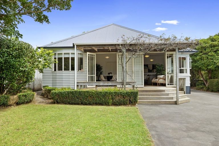 Photo of property in 49 Somerset Street, Brooklands, New Plymouth, 4310