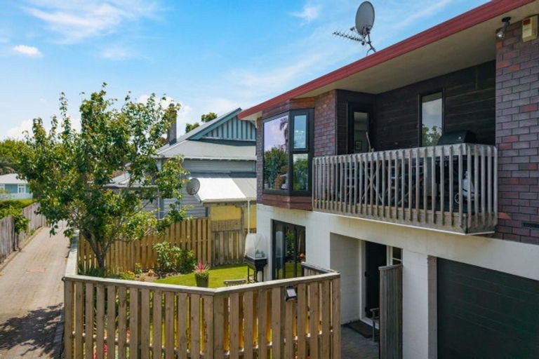 Photo of property in 2/3 Bayswater Avenue, Bayswater, Auckland, 0622