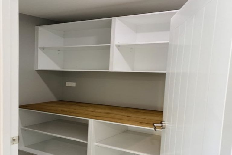 Photo of property in 125 Godfrey Drive, Orewa, 0931