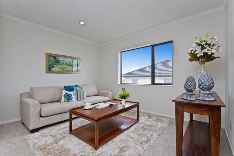 Photo of property in 117 Flat Bush School Road, Flat Bush, Auckland, 2019