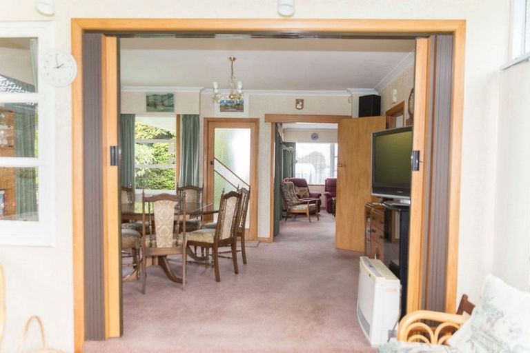 Photo of property in 43 Guy Street, Dannevirke, 4930