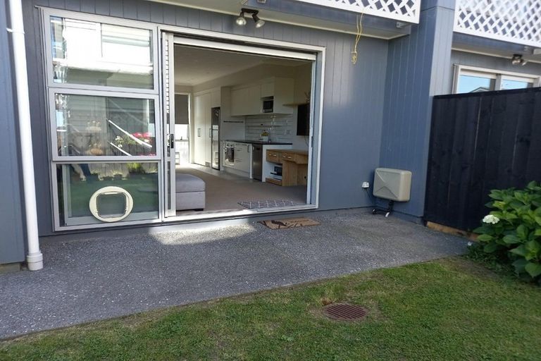 Photo of property in 24 Rangihina Road, Hobsonville, Auckland, 0616