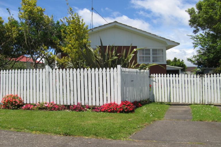 Photo of property in 124 Hillcrest Road, Papatoetoe, Auckland, 2025