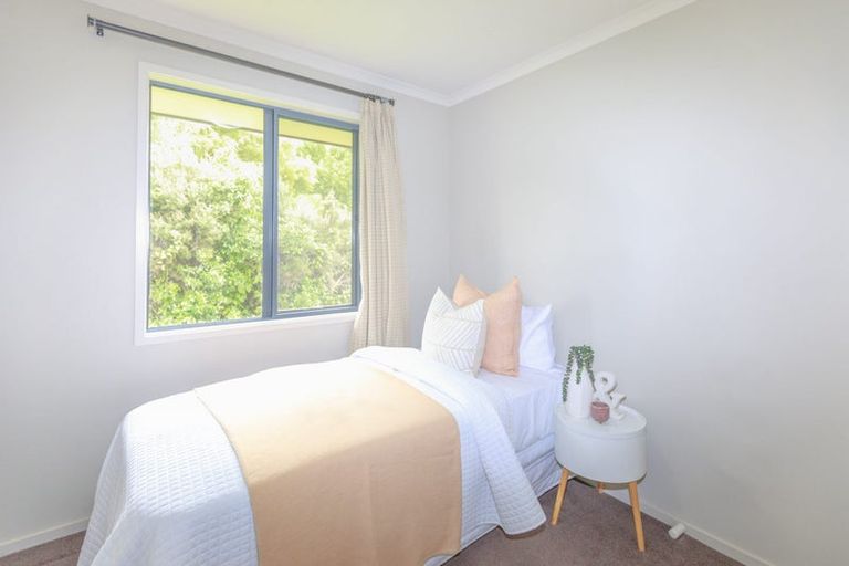 Photo of property in 112 Saint James Drive, Huntington, Hamilton, 3210