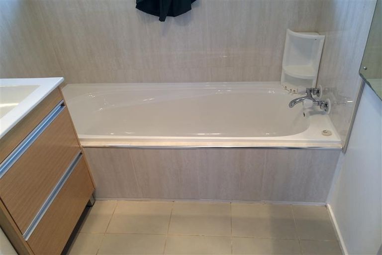 Photo of property in 2 Sherie Place, Howick, Auckland, 2014