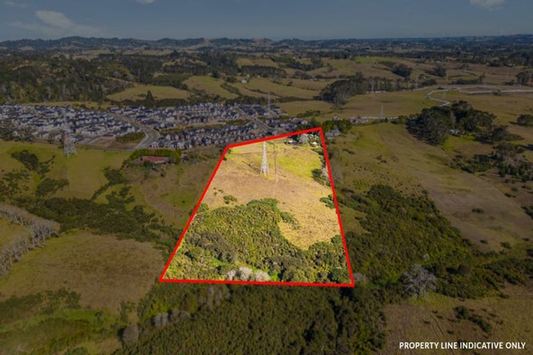 Photo of property in 23 Red Hills Road, Massey, Auckland, 0614